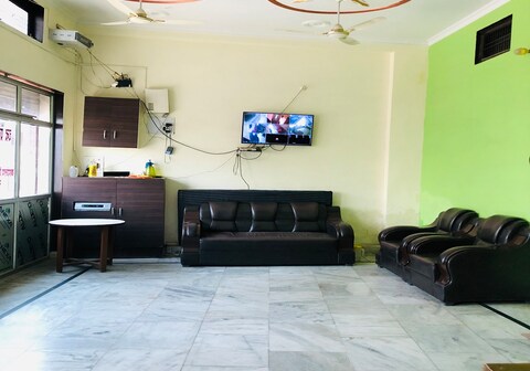 Hotel Maa Vaishno Palace