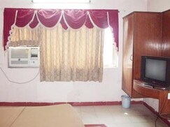 Hotel Hill Top, Daman Hotel Hill Top, Daman