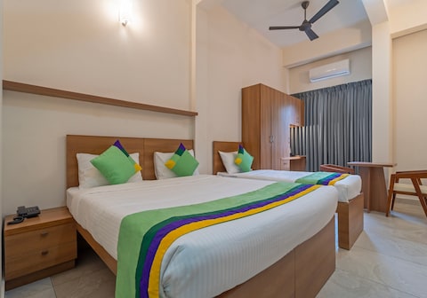 Itsy Hotels Avani Stays, Vyttila, Kochi