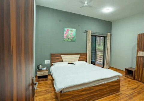 FabHotel Kanwal Resort and Farms