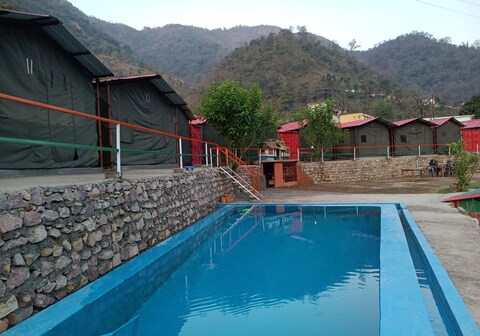 Camp Nature View