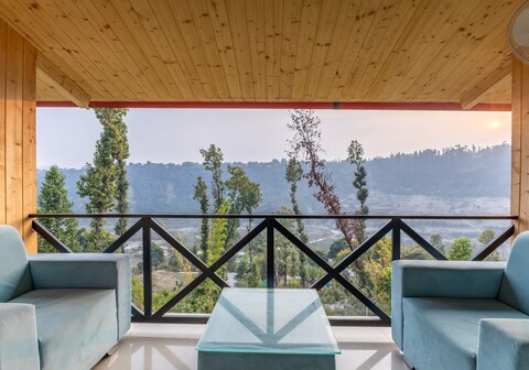 River and Roots Resort