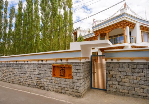 Richi Boutique House