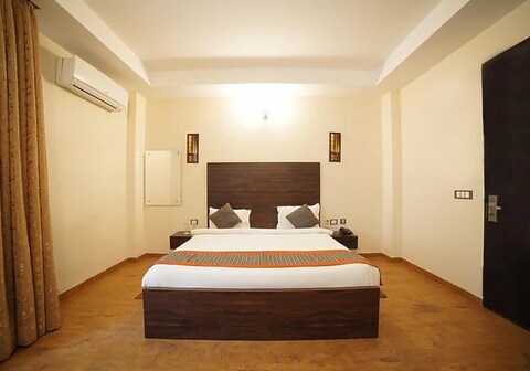 Radheyshyam comforts in