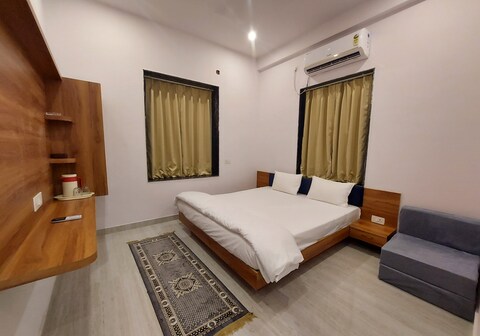 Trinetra Residency 1 Room