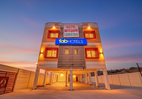 FabHotel Wisdom