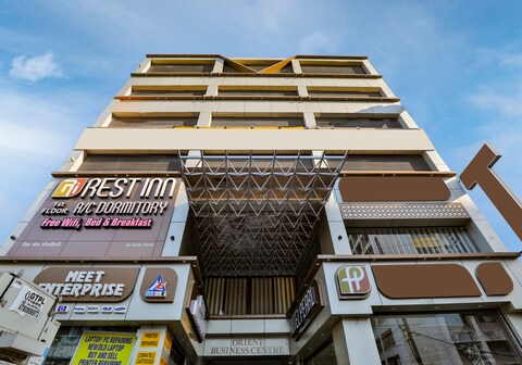 Rest Inn Dormitory Vadodara