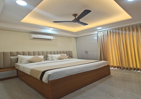 Akshay International Hotel