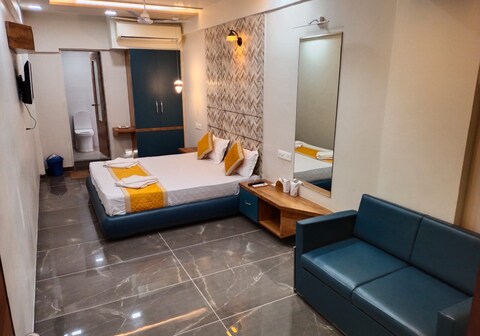 Hotel Dolphin Residency