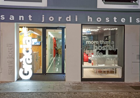 Sant Jordi Hostels Gracia