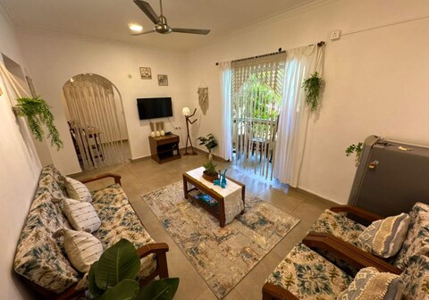 Macram Moss Chic Cozy 2BHK Boho Pool View apt