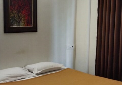 Sherwoods Mint Beach