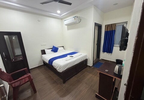 Coconet Hotels