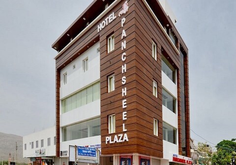 Panchsheel Plaza