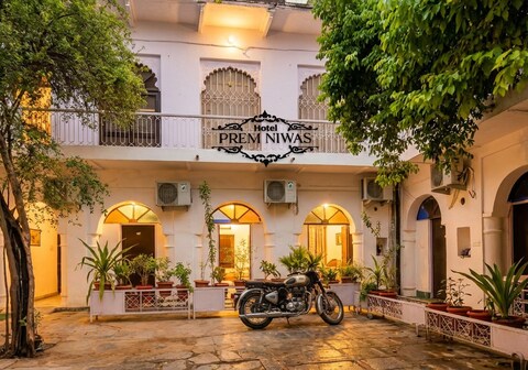Hotel Prem Niwas