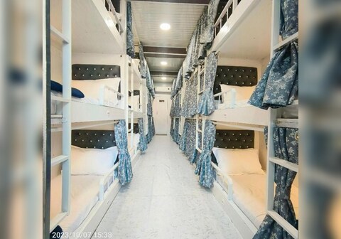 Stay Retreats At Marol Dormitory - Near International Airport Mumbai