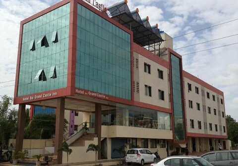 Hotel Sai Grand Castle Inn