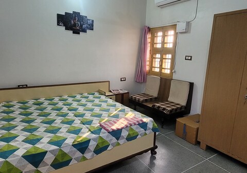 Private Bedroom attached bathroom