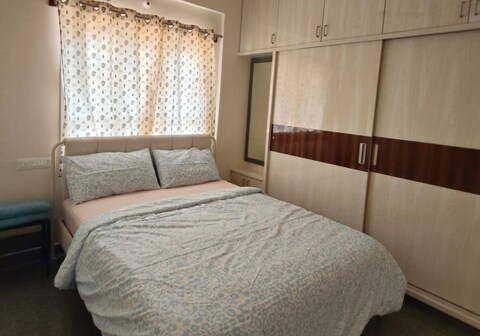 Isiri Service Apartment Unit 2