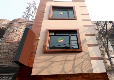 Hotel O Gian Residency