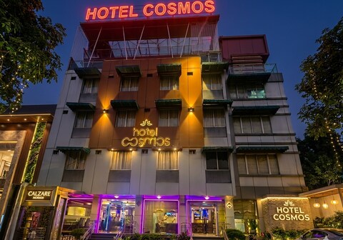 Hotel Cosmos