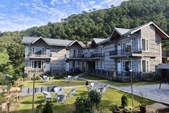 Dastak Retreat, Bir Billing Dastak Retreat, Bir Billing
