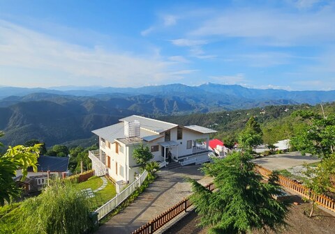 Plum Stays- Kailasha Villa Ranikhet