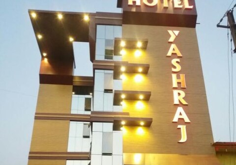 Hotel Yash Raj Palace