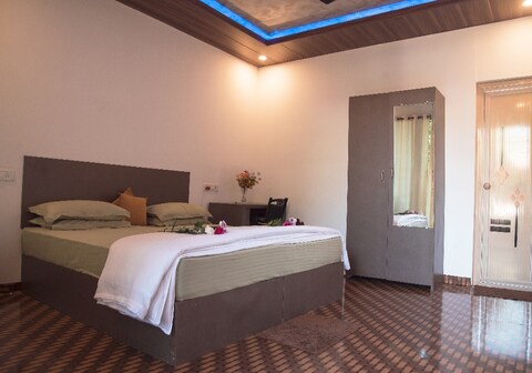 Patnem Beach Cottages
