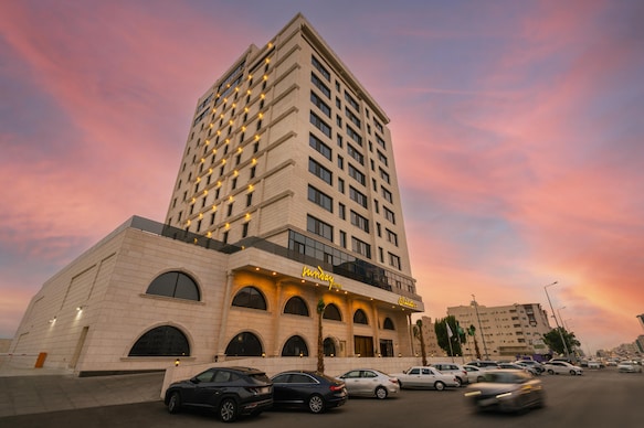 Sunday Jeddah Hotel