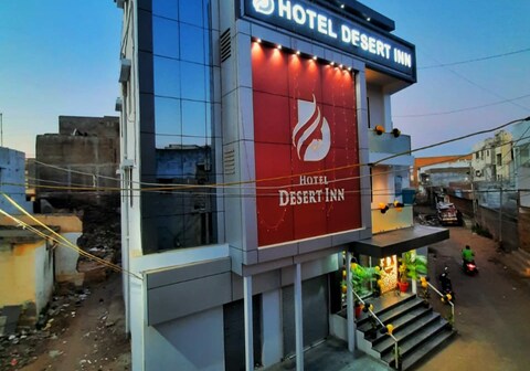 HOTEL DESERT INN