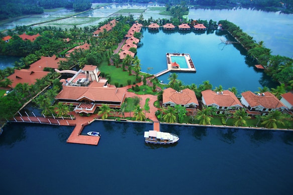 Sterling Lake Palace Alleppey