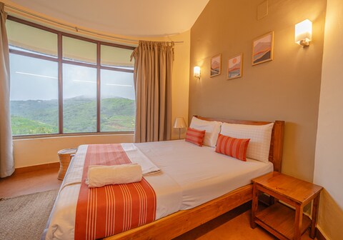 Aruvi Mountain Villa Vagamon by Voye Homes