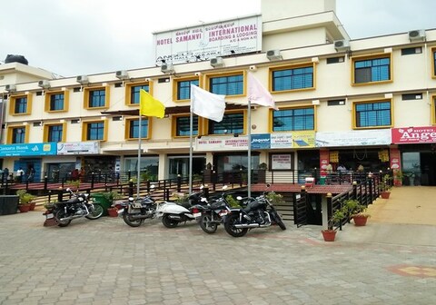 Hotel Samanvi International