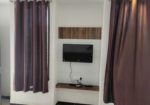 Hotel Maharana Palace