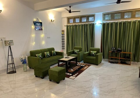 Ownspace Abode Self-Cooking Stay | Near GNRC & Downtown Hospital