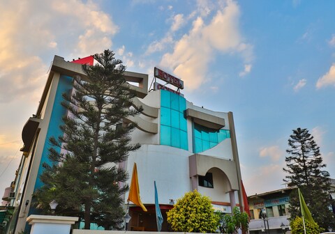 HOTEL GOKUL