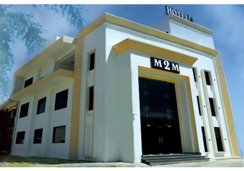 Hotel M2M