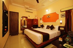 EMINENCE - BUDGET STAY BY PALM RESIDENCY (1.2 KM from Nakkie Lake), Mount Abu EMINENCE - BUDGET STAY BY PALM RESIDENCY (1.2 KM from Nakkie Lake), Mount Abu
