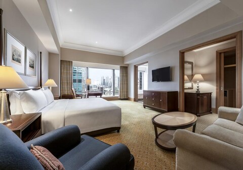 The Ritz-Carlton Jakarta, Mega Kuningan