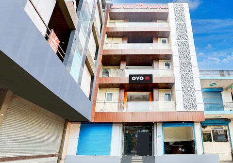 Hotel O Royal Stone