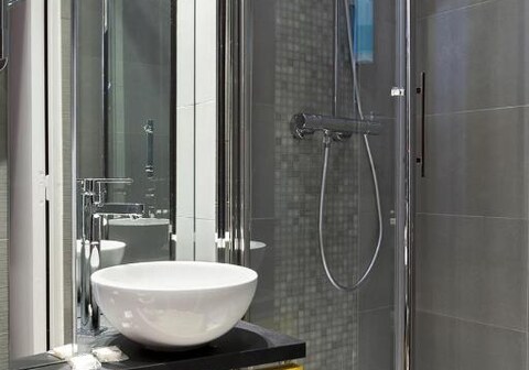 تيم هوتل تور إيفل