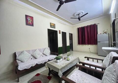 Independent 3BHK in city Central