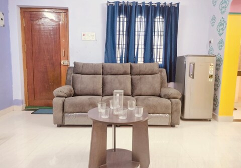 M Kumar Guest House TVM