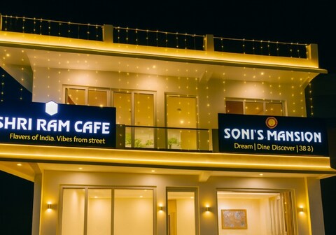 Soni's Mansion-800m from Khajuraho Temples