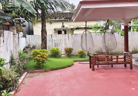 Tree Fort homestay