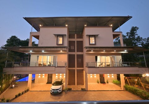 IIZZ Villa