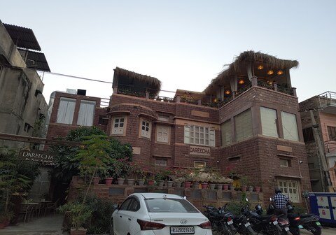 Dareecha Haveli | Rooms & Restaurant