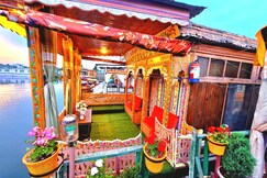 king of kings group of houseboat, Srinagar king of kings group of houseboat, Srinagar