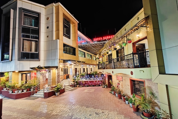 SARASWATI ( Pure Vegetarian ) - A COMPLETE FAMILY HOTEL